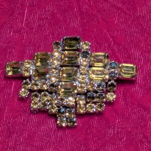 Vintage Kramer Gold -Tone Brooch WihAmber Rhinestones